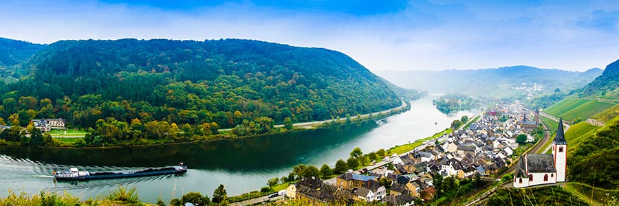 Enjoy beautiful panoramas on a Moselle River Cruise